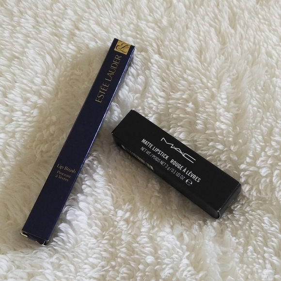 ✨️HP✨️ Beauty💋 Bundle - MAC and Estee Lauder - Picture 4 of 14